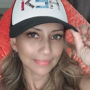 Meet your Posher, Rose